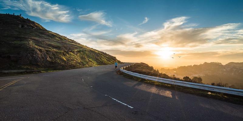 昆明在地艺术家工作室探访：从金鼎山到创库，发现城市艺术脉搏